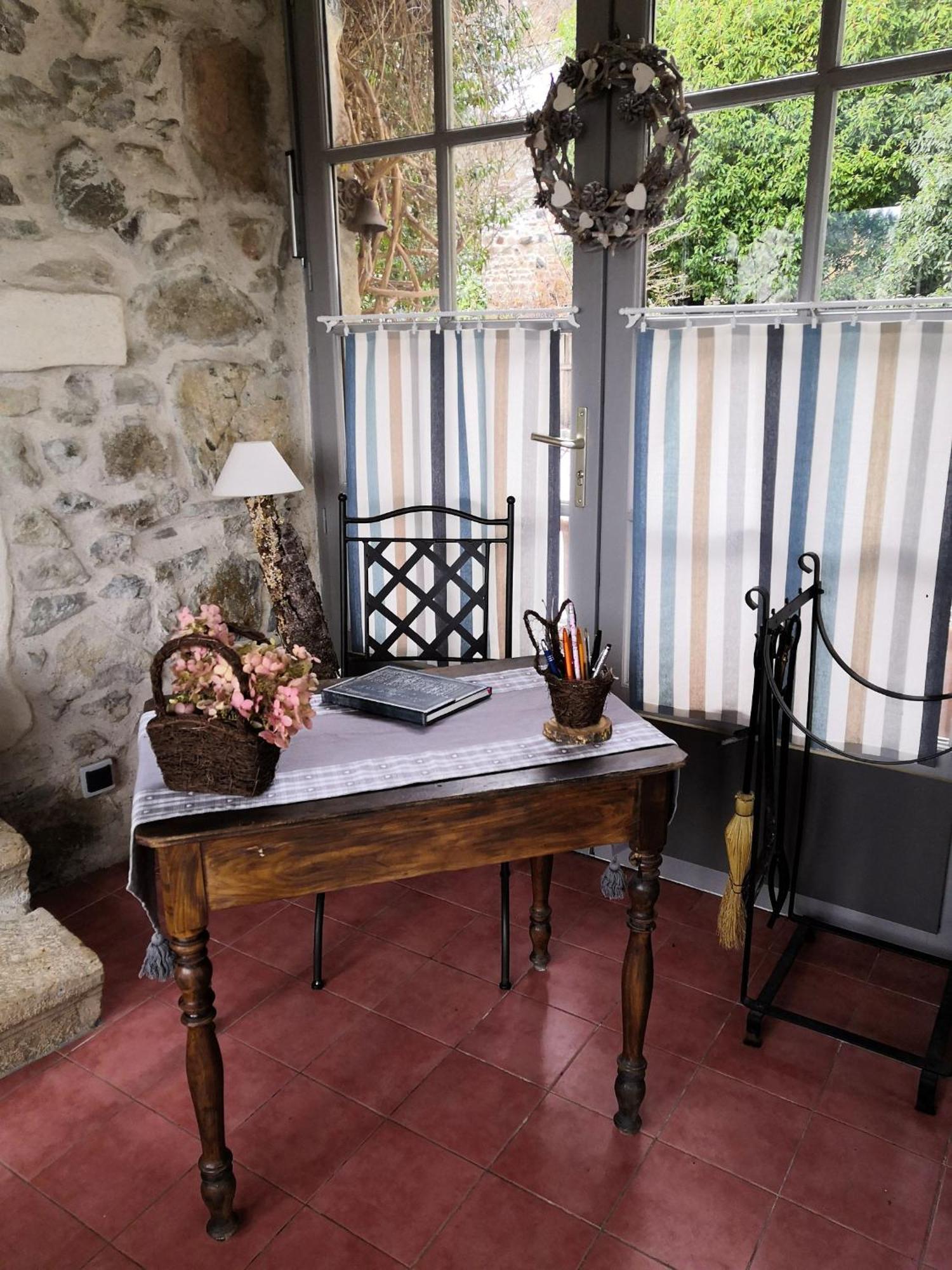 Gite Du Hameau D'Amignie Vernay Dış mekan fotoğraf
